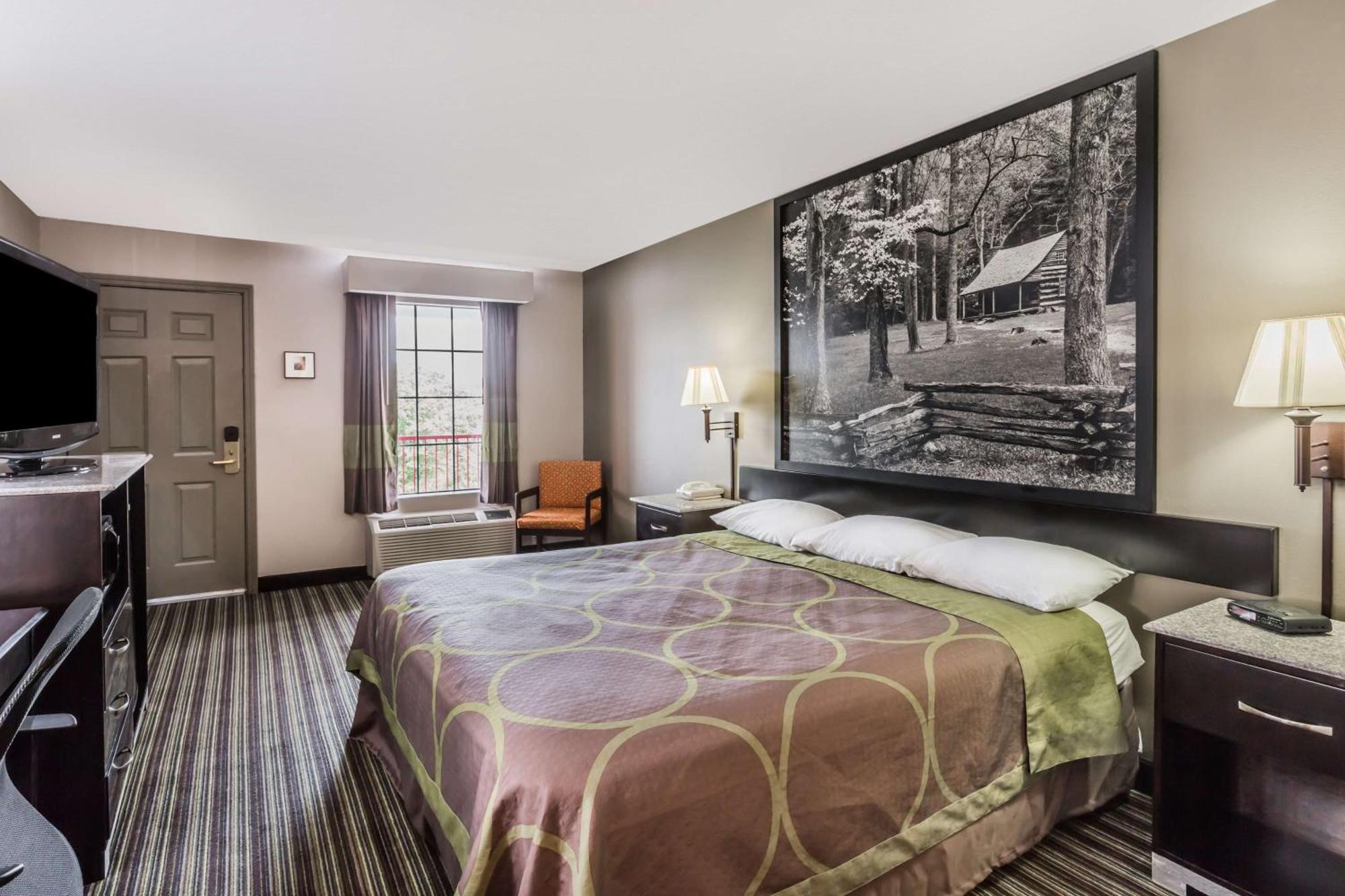 Super 8 By Wyndham Clinton Hotel Ngoại thất bức ảnh